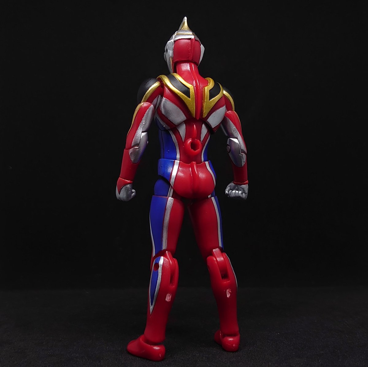 ウルトラマンガイア V2、SSV＆アグルV2 塗装消しゴム