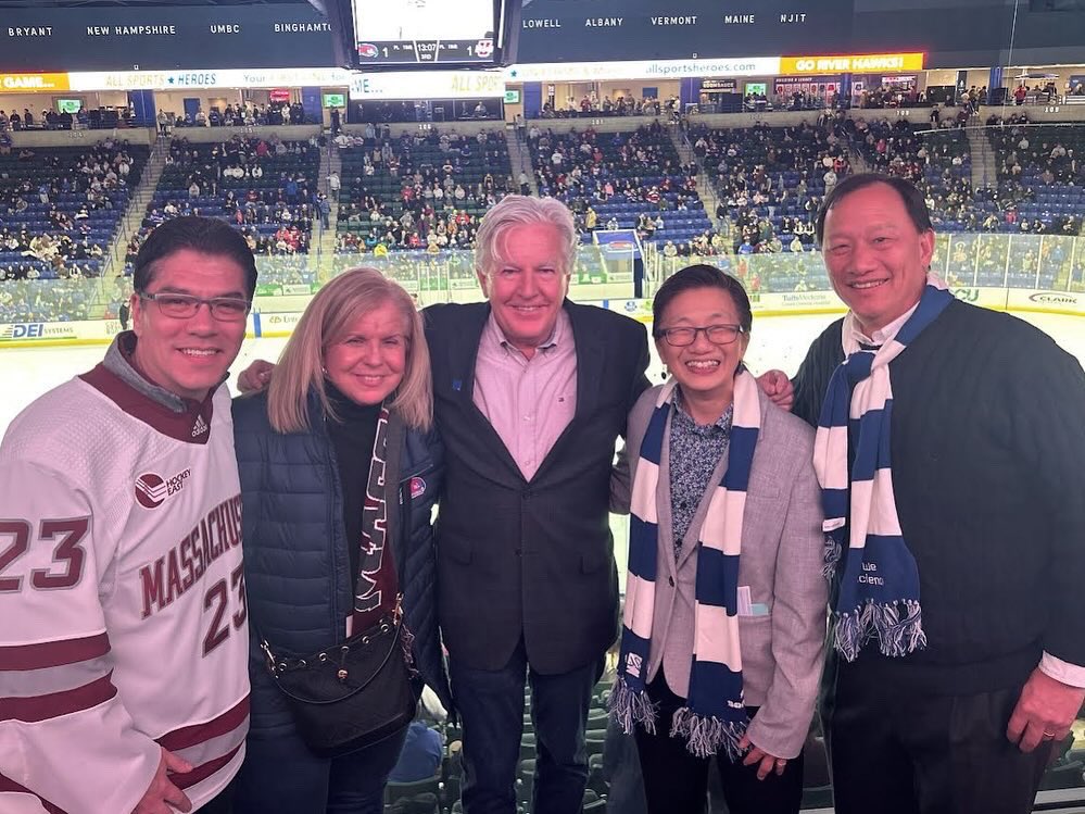 What a game! Such a great night cheering on & supporting our very own @UMassHockey & @RiverHawkHockey teams this past weekend with Chancellor Javier Reyes & Chancellor Julie Chen. Congratulations to both teams for playing a great game! 👏 @UMassAmherst @UMassLowell #umass #hockey