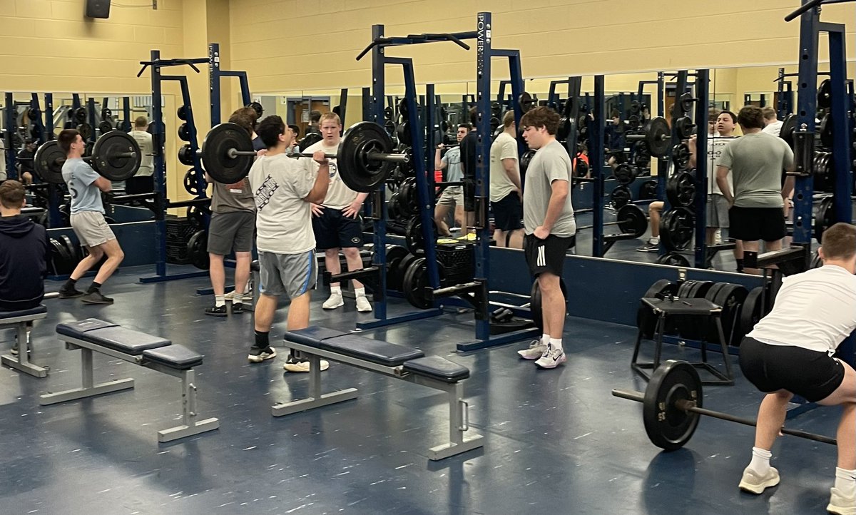 OakHillFootbal1's tweet image. Outstanding first day of Operation Spring Cleaning! Great start to our spring workouts men!
“MANY PARTS - ONE TEAM”