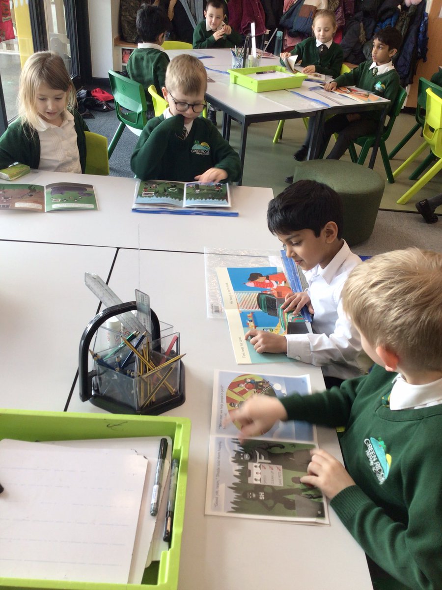 GRPABeech's tweet photo. Today Beech Class were showing off their daily reading skills! We have some super readers in here! 📚
#TeamBeech https://t.co/lAuRaUjhnT
