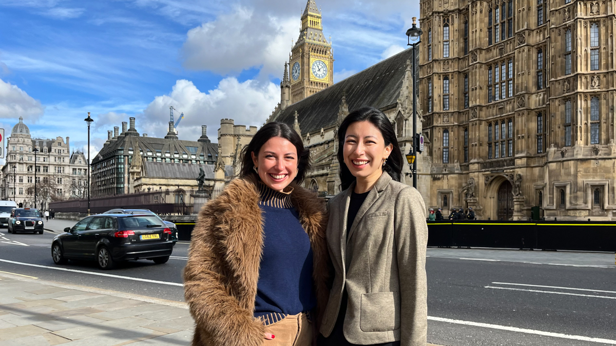 Ahead of budget day, we spoke to two recent @QMPoliticsIR graduates working at the centre of British politics – for Chancellor Jeremy Hunt and Labour Shadow Chancellor Rachel Reeves. Read the interview 🔽 qmul.ac.uk/politics/news/…