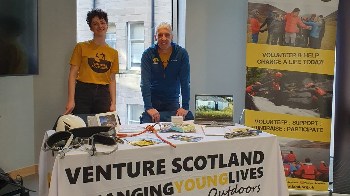 Our Corporate Fundraiser, @KT_BRU, and CEO, @venture_david, were at @BaillieGifford #Volunteering Fair today! 🌟 Katie and David spent the day chatting about all things Venture Scotland🍃🥾🌄+ all the exciting #corporatevolunteering opportunities coming up this year! 💛