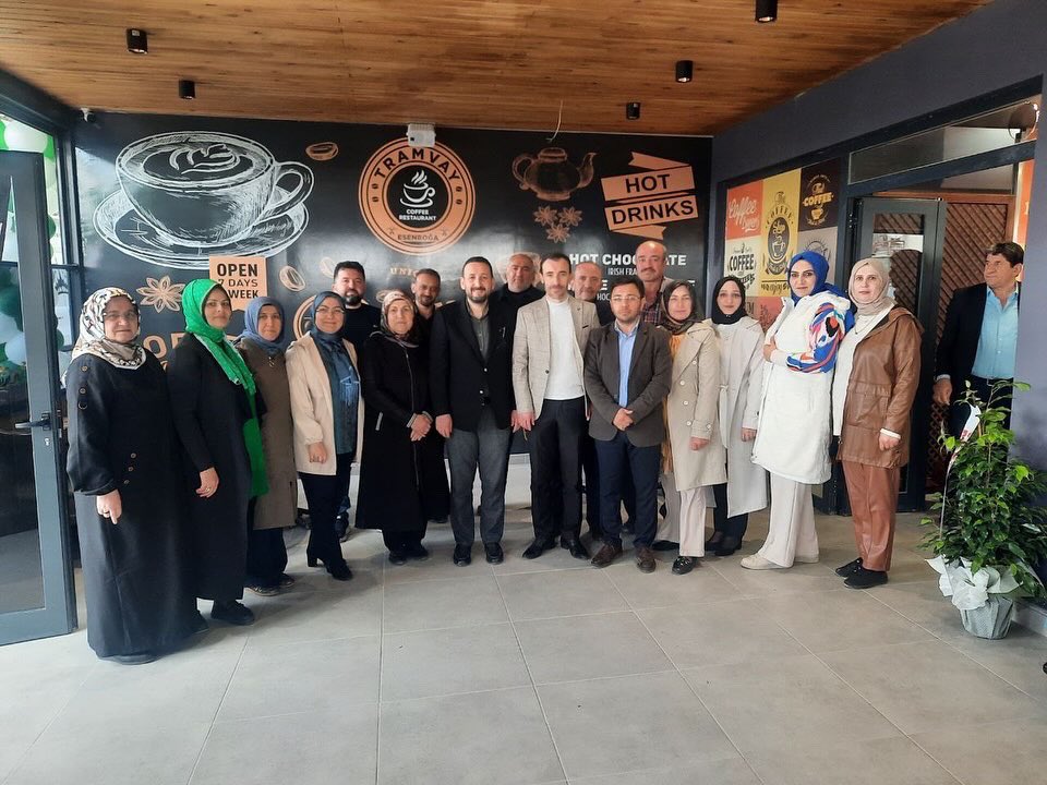 Tramvay Cafe - Restaurant Esenboğa Şubesi. @nurifidan2 ,@sinan_kocabass , @kayiskan_m başkanlarımızın Bismillah dediği işyerinin açılışına katıldık. Açmış oldukları bu güzel işyerinde Rabbim hayırlı iş , bereketli kazanç nasip eylesin.