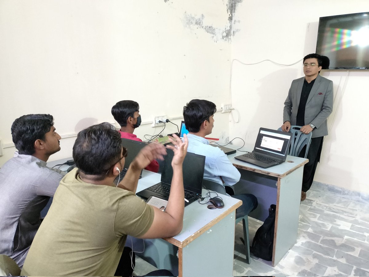TharEduAlliance's tweet image. Mr. Sanjay Mathrani led an insightful session on Digital Marketing with #NAVTTC Trainees at Thar Education Alliance Vocational and Technical Training Center Mithi. Empowering #Batch5 for success!
@NAVTTCOfficial