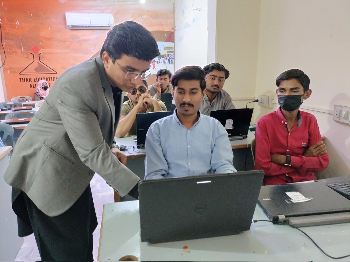 TharEduAlliance's tweet image. Mr. Sanjay Mathrani led an insightful session on Digital Marketing with #NAVTTC Trainees at Thar Education Alliance Vocational and Technical Training Center Mithi. Empowering #Batch5 for success!
@NAVTTCOfficial