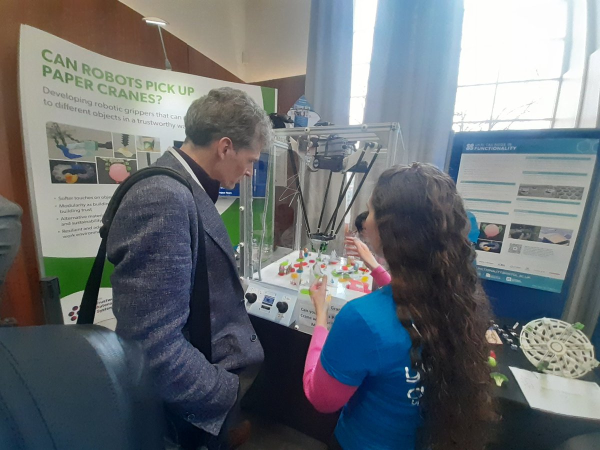 tas_function's tweet image. Grab some chocolate with our soft robot crane machine #softrobotics #TASShowcase24 #AutonomousSystems #AI