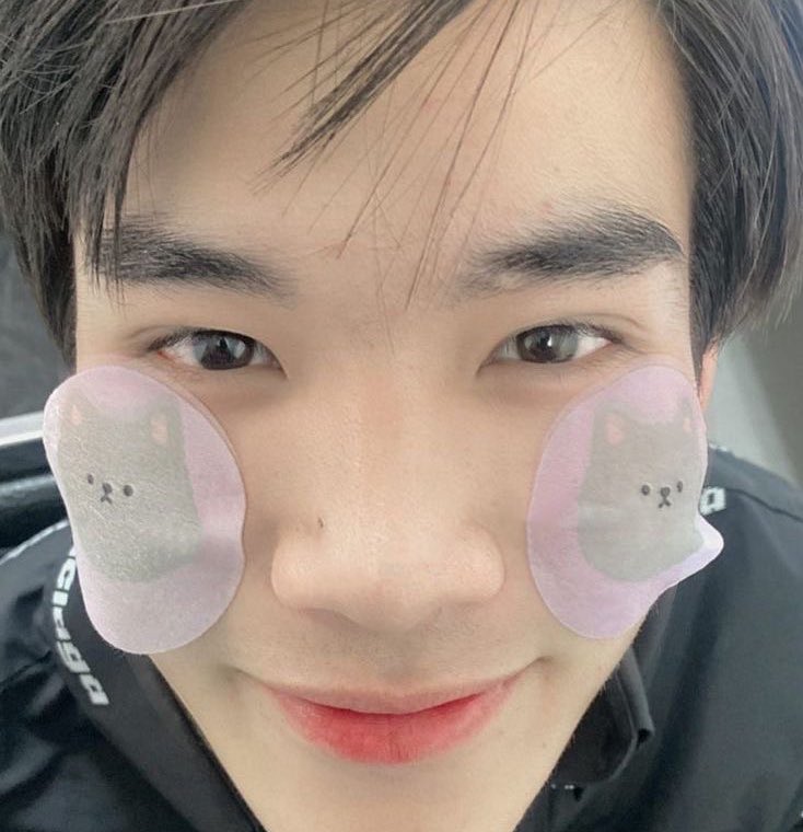 girlie🍥☘️🍮 tweet media