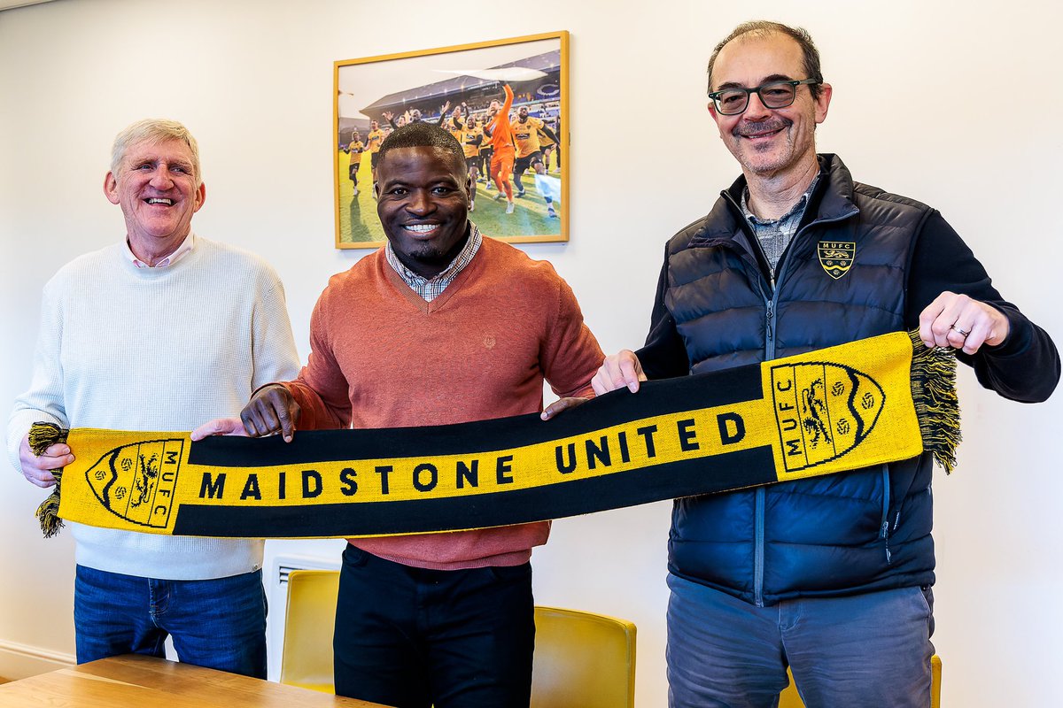 EXCITED TO EXTEND MY STAY WITH @maidstoneunited! LET US CONTINUE BELIEVING 💛🖤 @acerhelen 📸 ✨✨✨