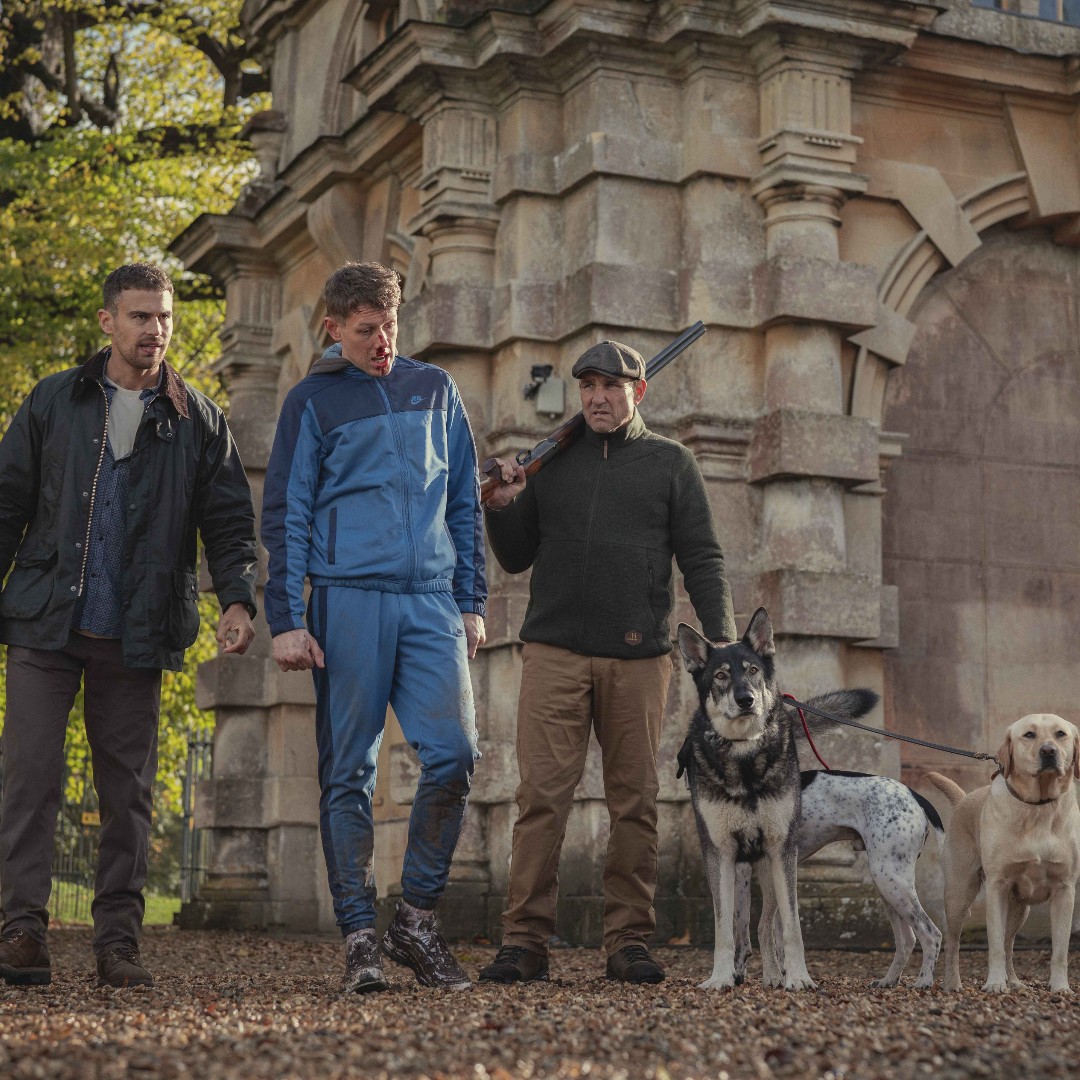 Moonagepictures's tweet image. Catch us tonight at the world premiere of The Gentlemen at the Theatre Royal Drury Lane!

The Gentlemen will be available on Netflix this Thursday, March 7th. We can't wait for you to see it! 
-
#TheGentlemen #MoonagePictures