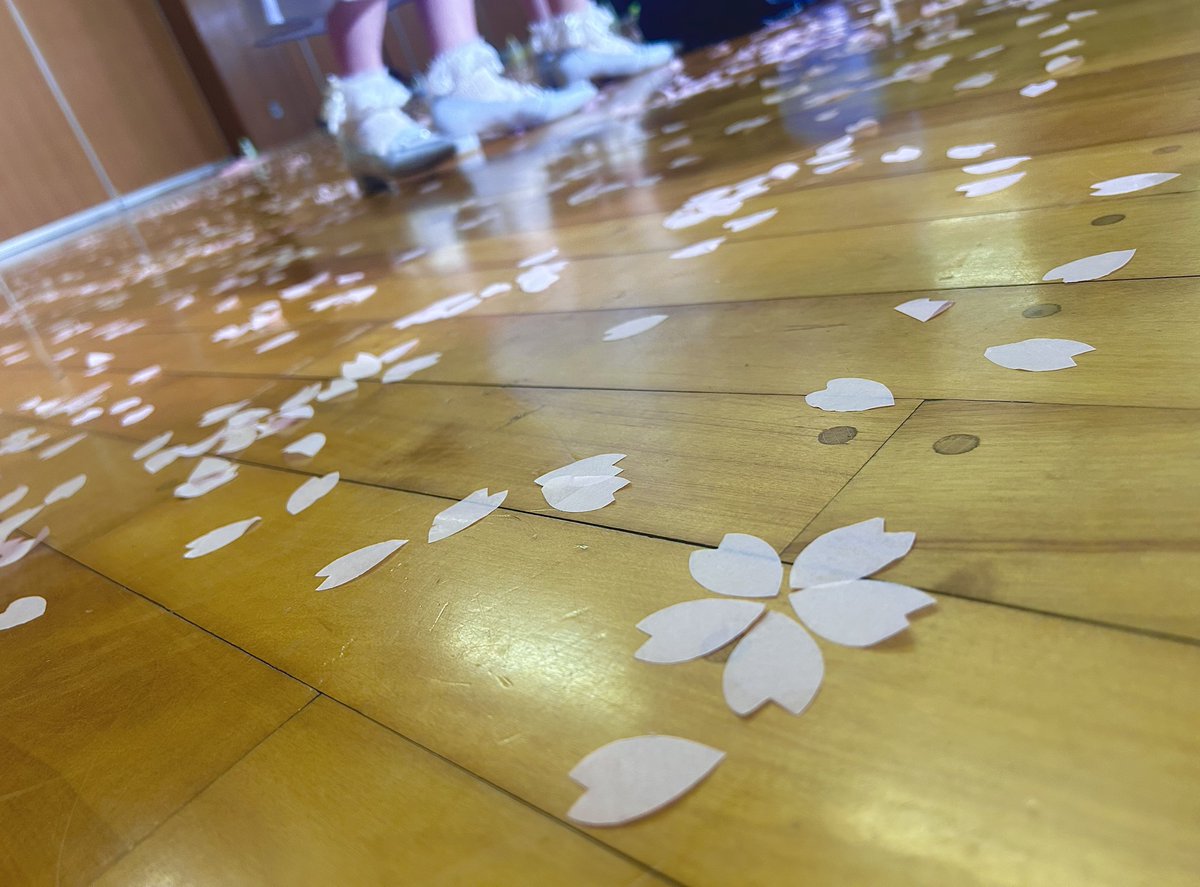 君の第3ボタン 』 MVが公開されました🌸🎓💐 もうすぐ春がくる