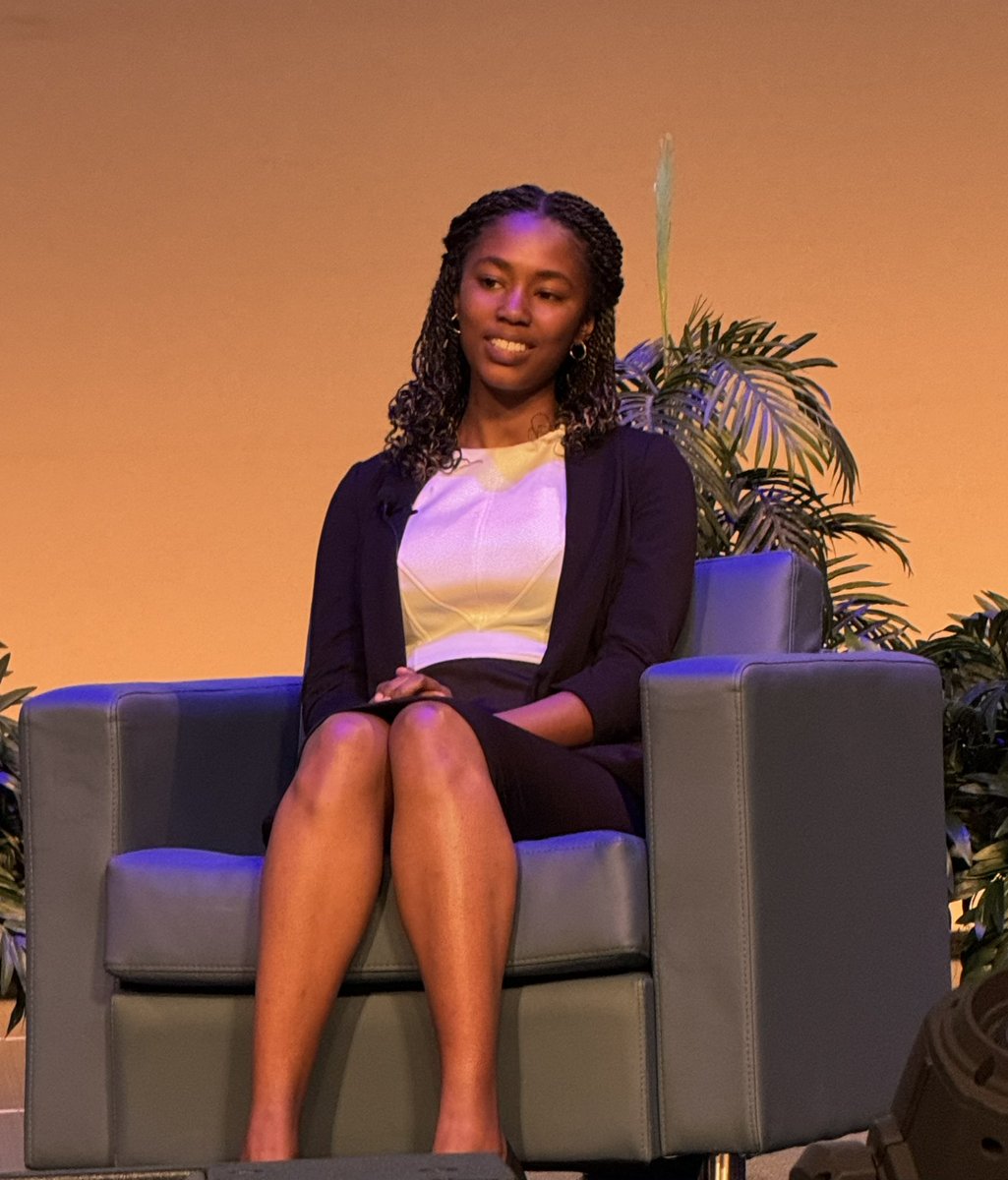 mlecITacad's tweet image. Past CIO scholarship winners were asked to be on stage in a panel! Proud of our Jaguar alumni Demetrius and Jazmaine! @MLECJaguars @MLECPrin @NAFMiami @CTEMiami @drldiaz @NAFCareerAcads