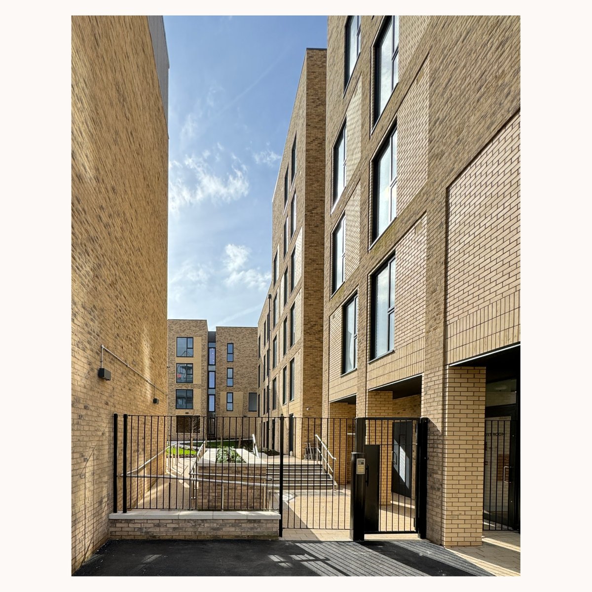 Really great to see our Gorton Lane development of 100% affordable housing for OneManchester nearing completion.

#manchester #housing #affordablehomes #architecture #residential