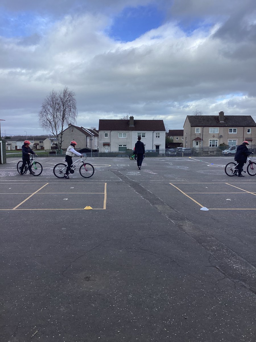 Keir Hardie Memorial tweet media