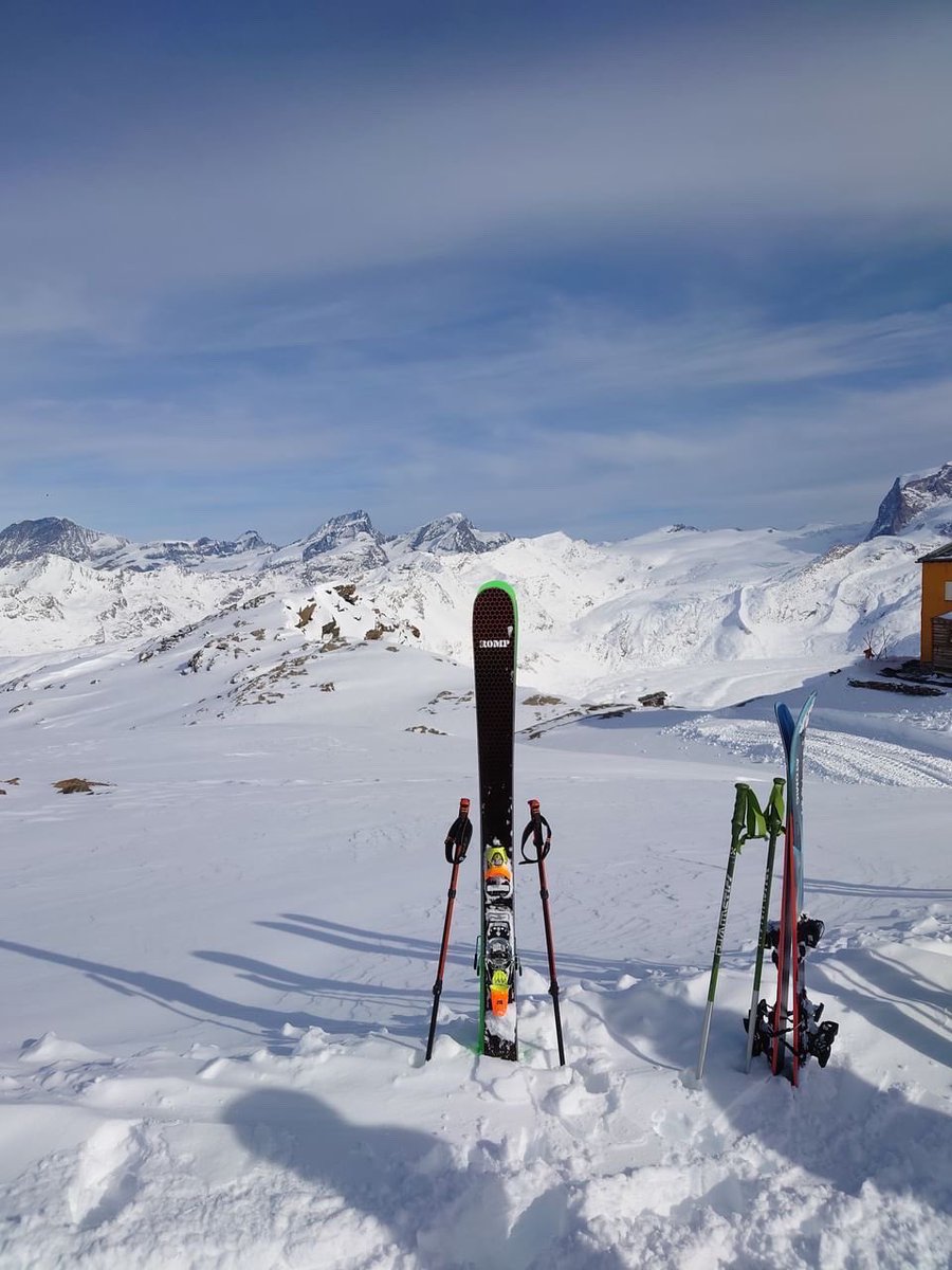 Romp Skis tweet media