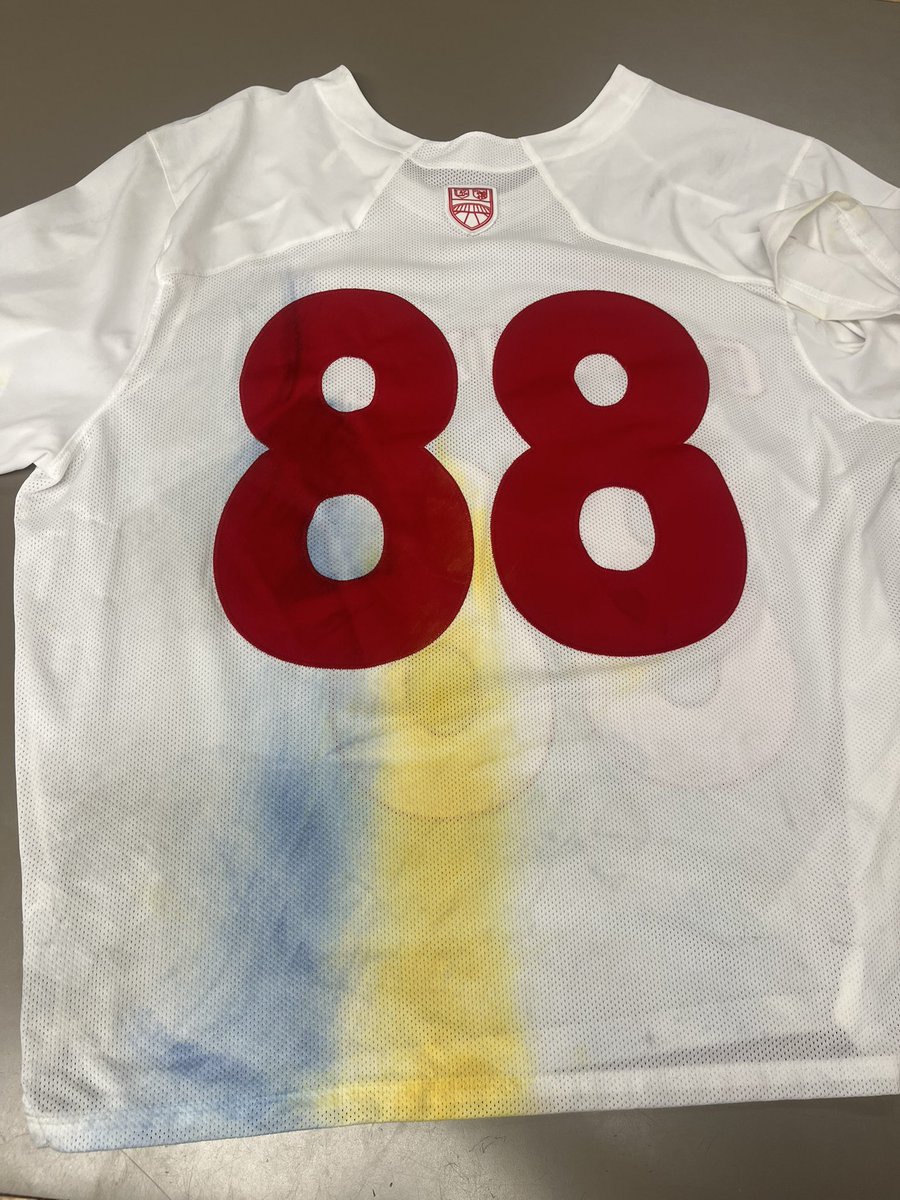 BigRedEQ's tweet photo. The racing stripes are gone thanks to @UNXinc https://t.co/738e6hs2CH