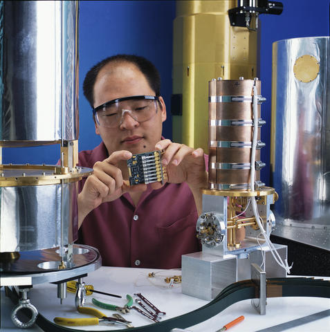 We mourn the loss of brilliant physicist, colleague and friend, Sae Woo Nam, who passed away on January 21 after a battle with brain cancer. He was internationally recognized for his work on single photon detectors. Learn more about his lasting legacy: nist.gov/news-events/ne…