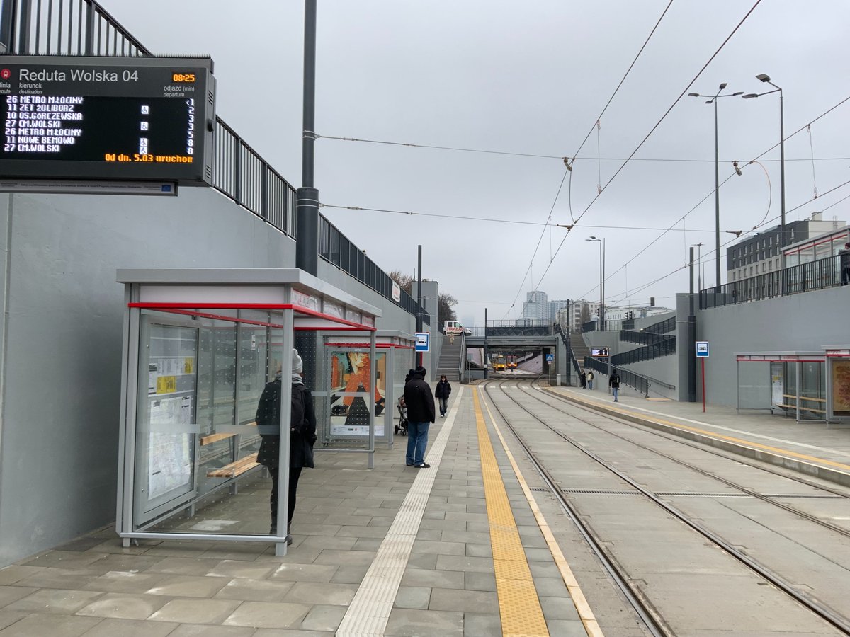 STRABAG_PL's tweet image. 🗓️ 5 marca oddaliśmy do użytku kluczową dla @warszawa nową inwestycję tramwajową realizowaną dla @TramwajeW. 1,5 kilometra nowej trasy umożliwi mieszkańcom Warszawy dojazd do centrum w dziesięć minut!
#STRABAG #WorkOnProgress #TramwajNaKasprzaka