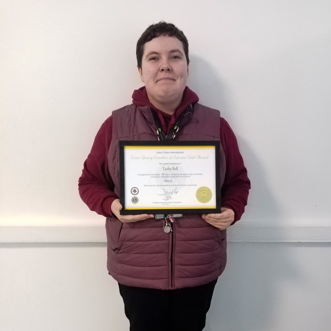 Natasha Bell is currently on her last year of her childcare course. She was recently awarded with a certificate for completing 123 hours of volunteer work within 12 months! Congratulations to Natasha! What a fantastic achievement.