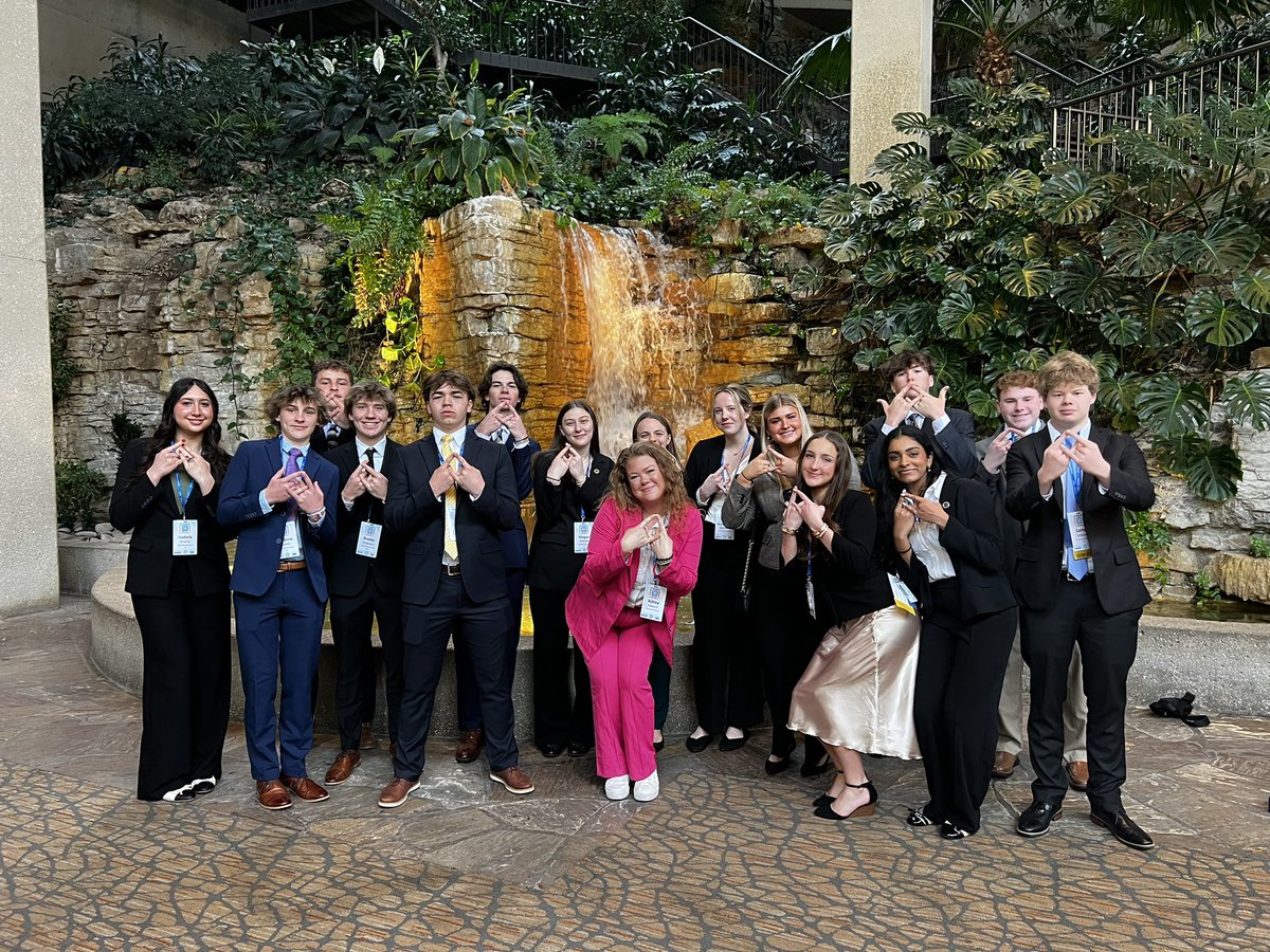 SCWDeca's tweet image. 💎s up #modeca #gofarther