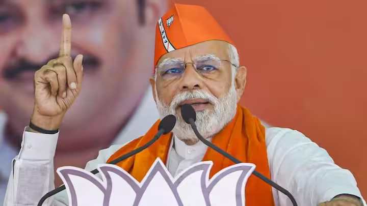 India_Talks24's tweet image. AI to play key role in Lok Sabha elections! PM Modi to campaign in 8 languages simultaneously. BJP harnessing new technology for outreach. #AIinElections #PMModiCampaign #BJPTechnology #LokSabhaElections2024