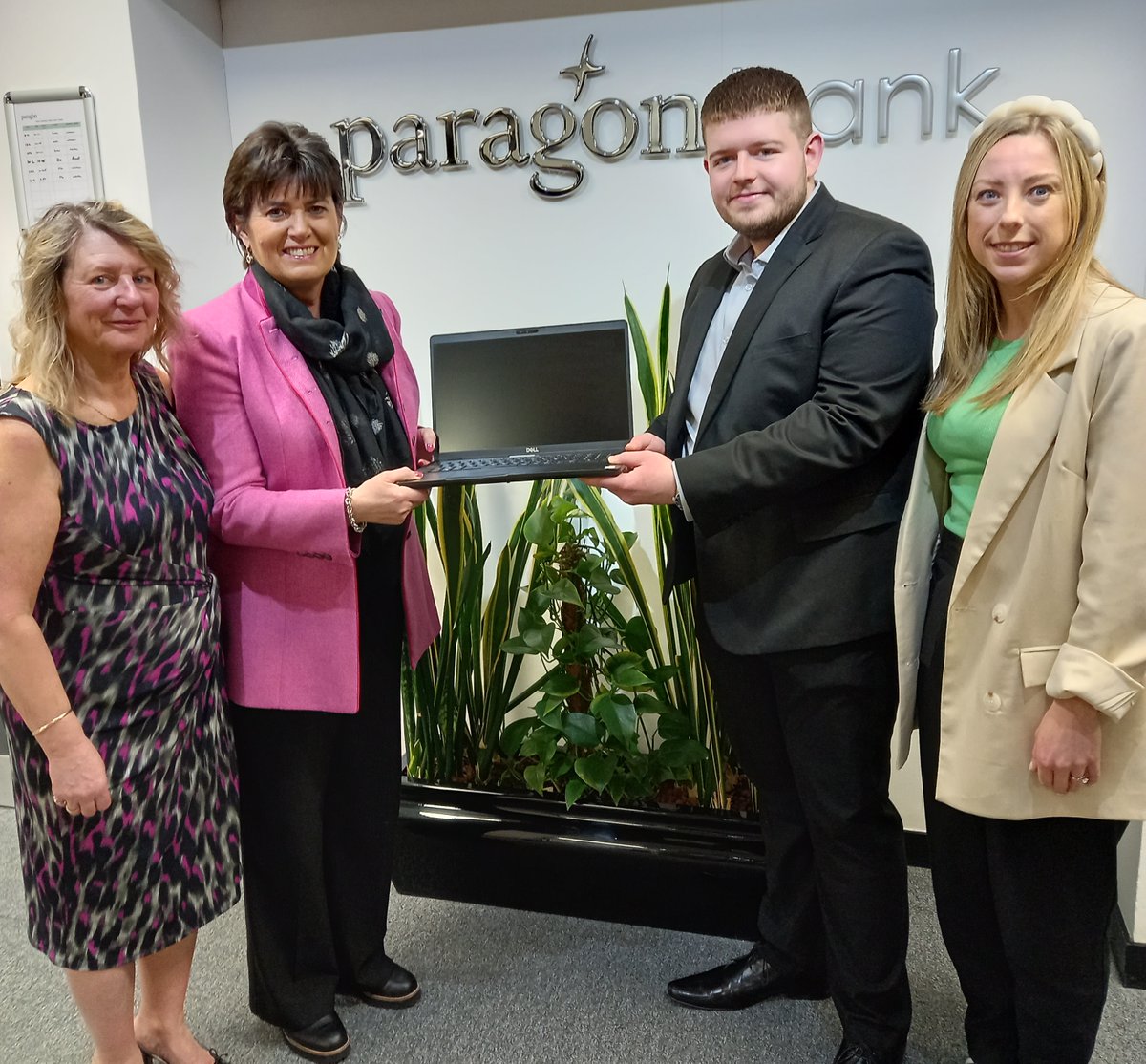 Last week, @KarenGrinsell met with @paragonbankuk, who have kindly donated computer equipment to children in care and care-experienced young people to help them with their studies, job searches and housing applications 💻🌟 Read more here 👉 loom.ly/DgfOMWA