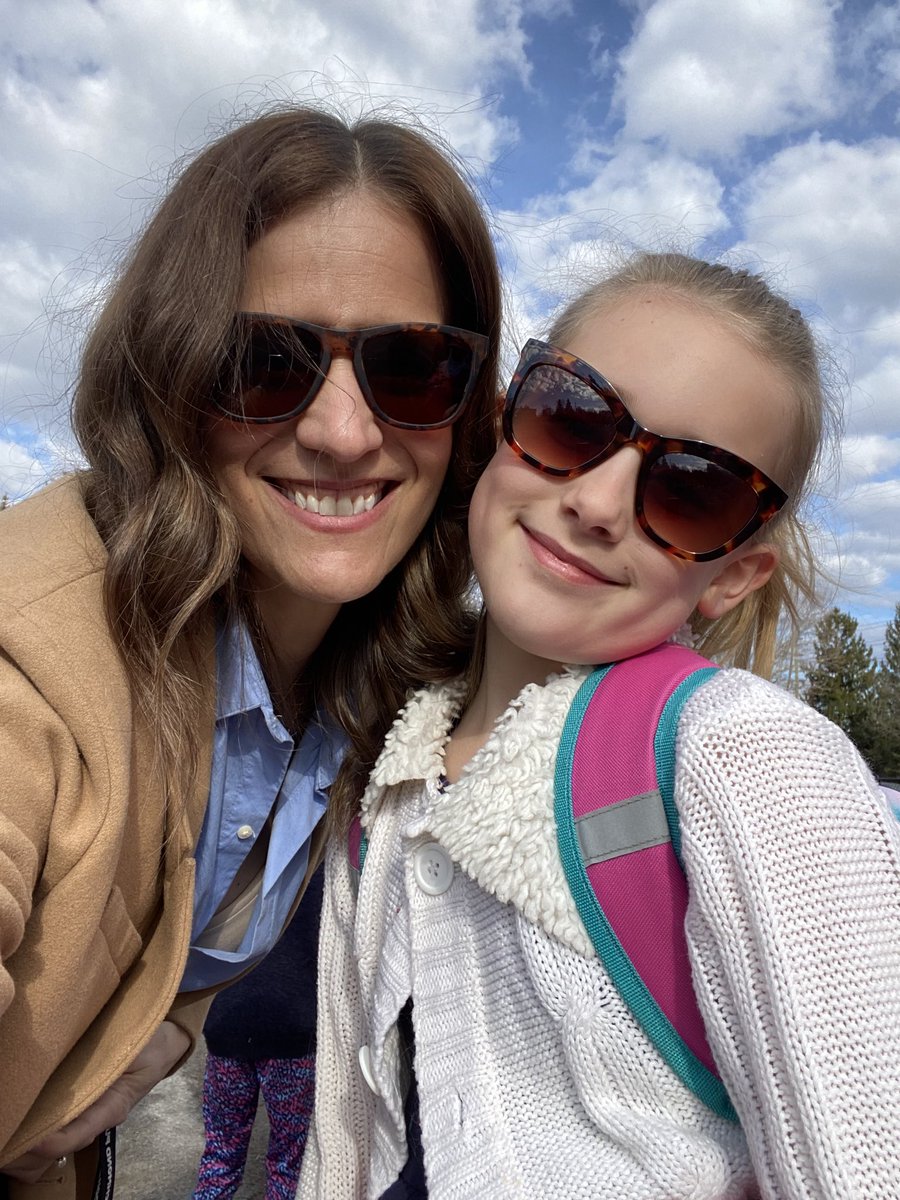 Sunglasses twins on this gorgeous day! ☀️ <a href="/laurajladouceur/">Laura Ladouceur</a>