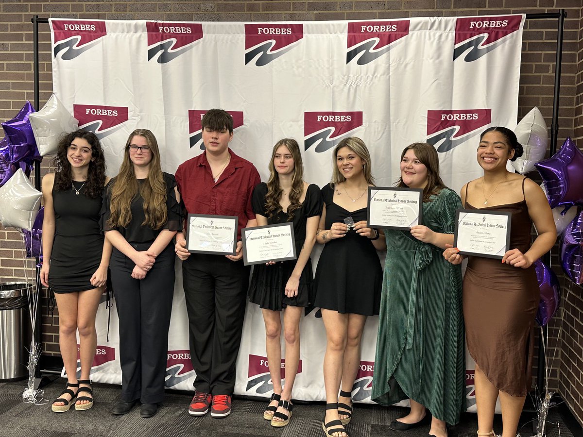 Congratulations to our Plum Senior High School students who were inducted into the National Technical Honor Society.  Alayna, Skylar, Alaina, Gina, Myle, Jordyn, and Vincent.  ⁦<a href="/PBSDSuper/">Dr. Rick Walsh</a>⁩ ⁦<a href="/plumboroughsd/">Plum Borough SD</a>⁩