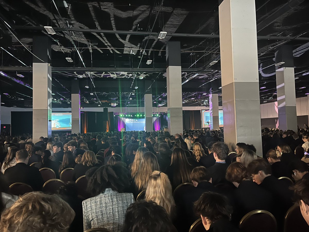 NPGrizBusiness's tweet image. Over 2000 Missouri State Qualifiers ready for awards for a spot at  Internationals in California this year!!! #2024 #modeca