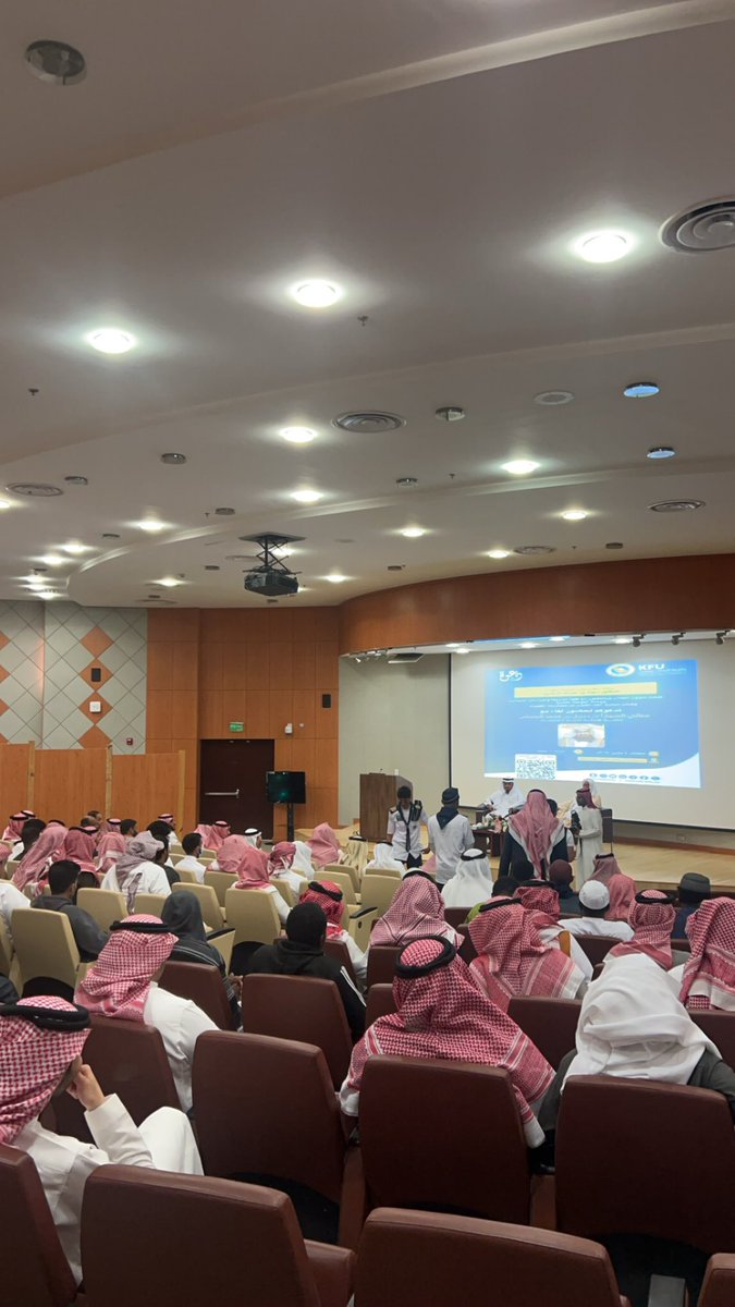 عبداللطيف بن عبدالله السماعيل ⚖️ (@lattif_2) on Twitter photo لقاء ماتع مع معالي الشيخ أ.د. جبريل البصيلي عضو هيئة كبار العلماء، بتنسيق <a href="/KFU_st_affairs/">عمادة شؤون الطلاب</a> فجزاهم الله عنا كل خير.. 🙏 لقاء ماتع مع معالي الشيخ أ.د. جبريل البصيلي عضو هيئة كبار العلماء، بتنسيق <a href="/KFU_st_affairs/">عمادة شؤون الطلاب</a> فجزاهم الله عنا كل خير.. 🙏