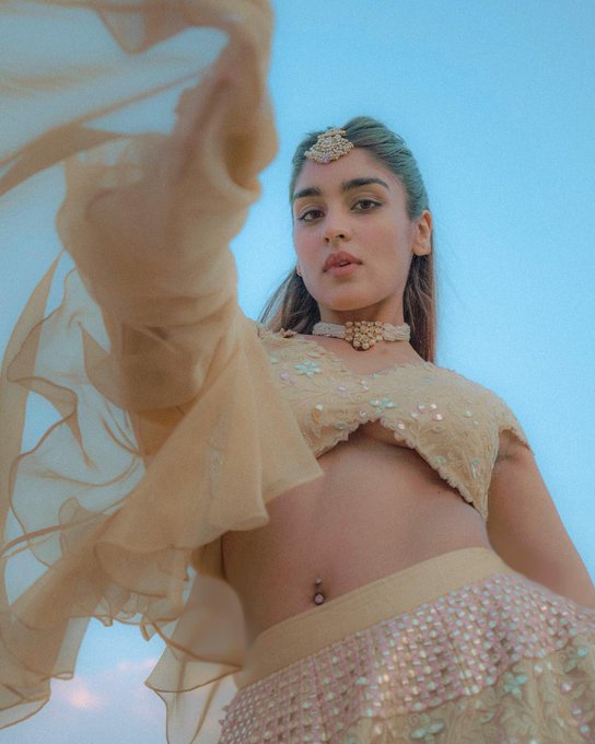 GH6hZbkX0AEPija?format=jpg&name=small