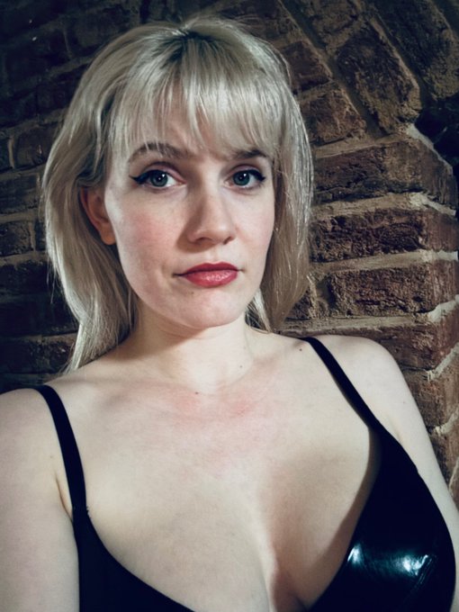 Bdsm sessions at Studio Le Velour in Prague are my life. And they're life for many of you. I'm glad we<a href="/tag/latex"class="tags"><span>#latex</span></a>