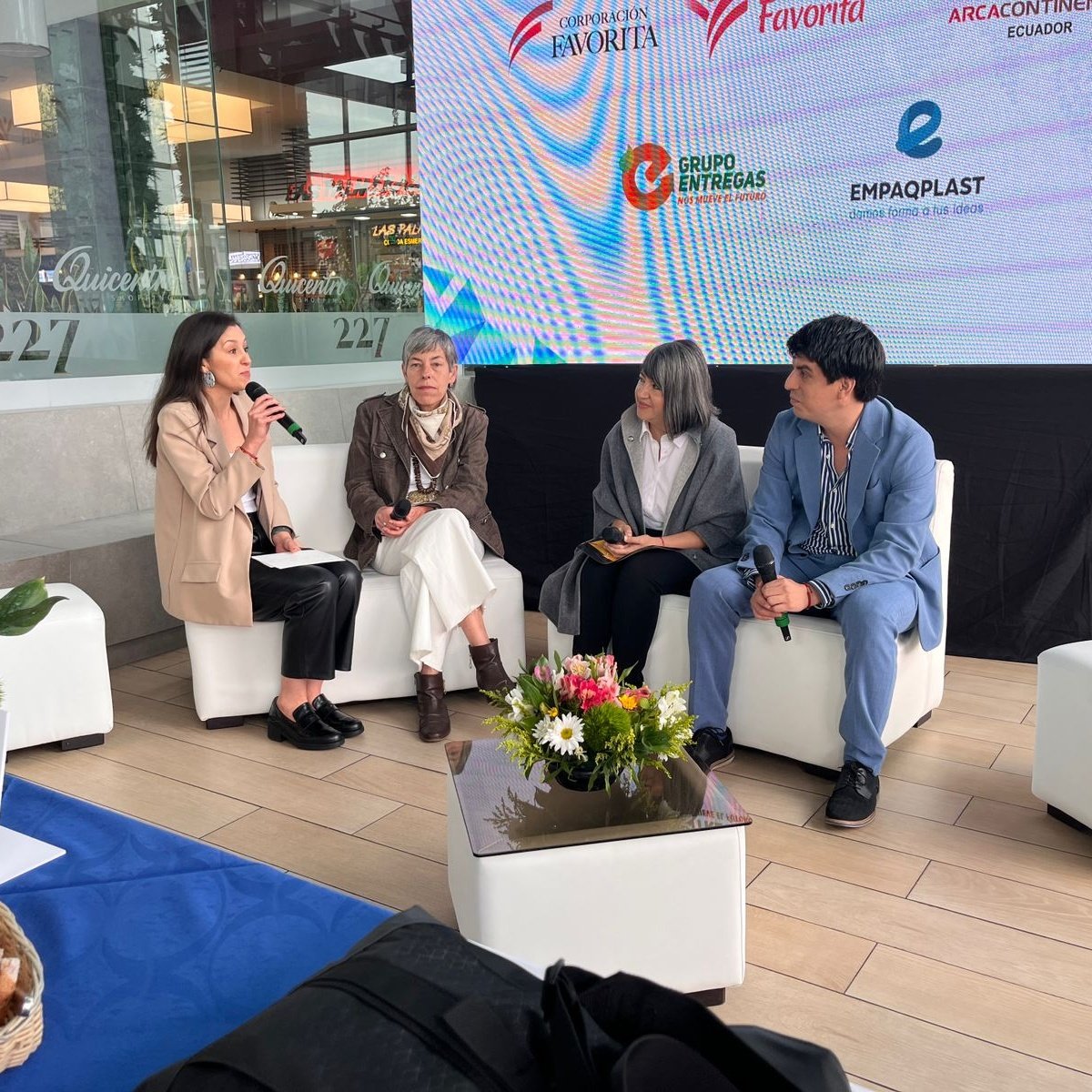 Nos sumamos a iniciativas de sostenibilidad con otras empresas del sector público y privado. El día de hoy junto a la <a href="/aeiecuador/">AEI</a> intercambiamos nuevas ideas, como nuestro proyecto para evitar el uso de plástico en nuestro patio de comida #Ecochoice