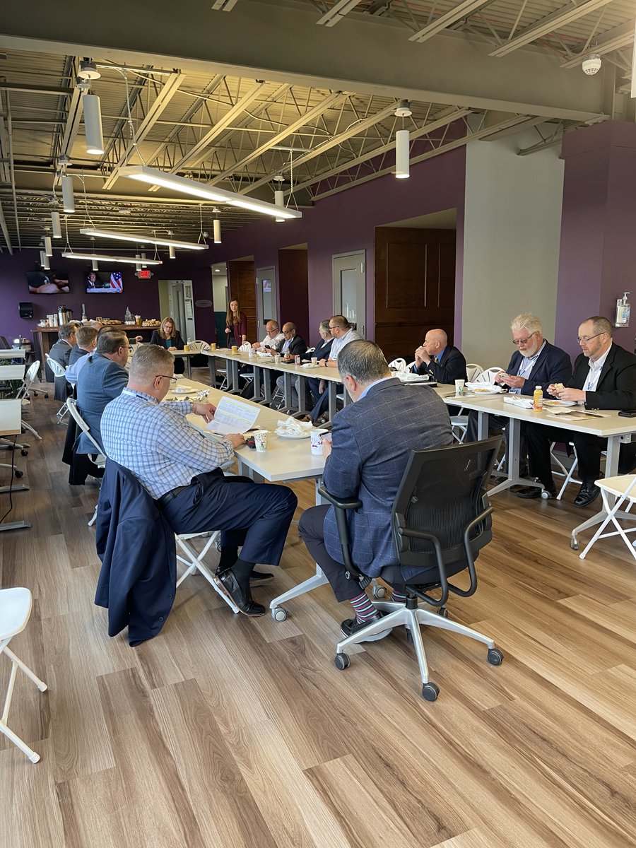 bullmooseALBANY's tweet photo. Thanks to @TruckingAssocNY for starting their Lobby Day with us today. Good luck on all your meetings around The Capitol. And, a special shout-out to Ria's Bistro for catering this morning's breakfast.
And, if you have a group meeting coming up and are looking for a space, DM us. https://t.co/EoM7NXYE3M