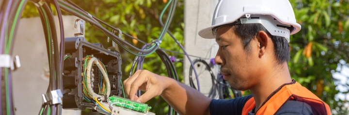 Slow rural internet is tough, but the 2021 Bipartisan Infrastructure Law's $62.4B is helping. Learn more from the recent panel by <a href="/AspenCSG/">Aspen CSG</a>'s ROADS collaboration, empowering rural communities to get high-speed broadband funding: aspencsg.org/designing-scal…