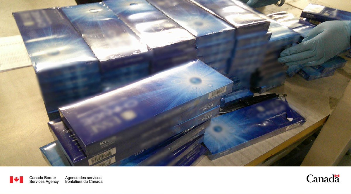 #CBSA officers in the #GTA seized 774 cartons of illegal cigarettes, falsely declared as books and other items. Proceeds from smuggled cigarettes can be funneled into other criminal elements, directly supporting organized crime. #KeepingCanadiansSafe