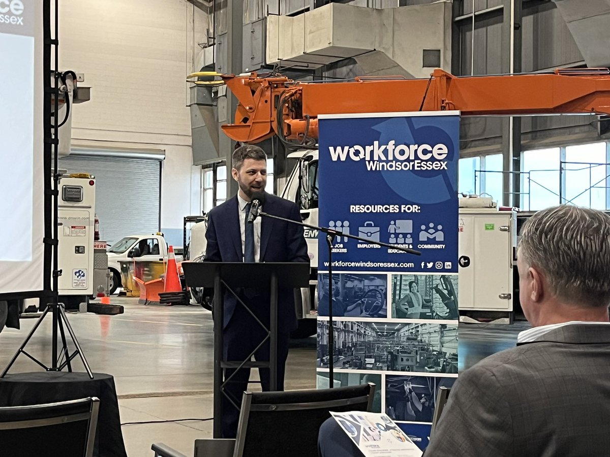 WorkforceWE's tweet photo. We’re happy to be at @ENWINUtilities to launch our latest resource, led by @c_shenken  - A Guide to Talent Development, Attraction and Retention for Windsor-Essex’s EV Sector

Learn more: https://t.co/qf2aBANVT4 https://t.co/3dnFV6RLPK