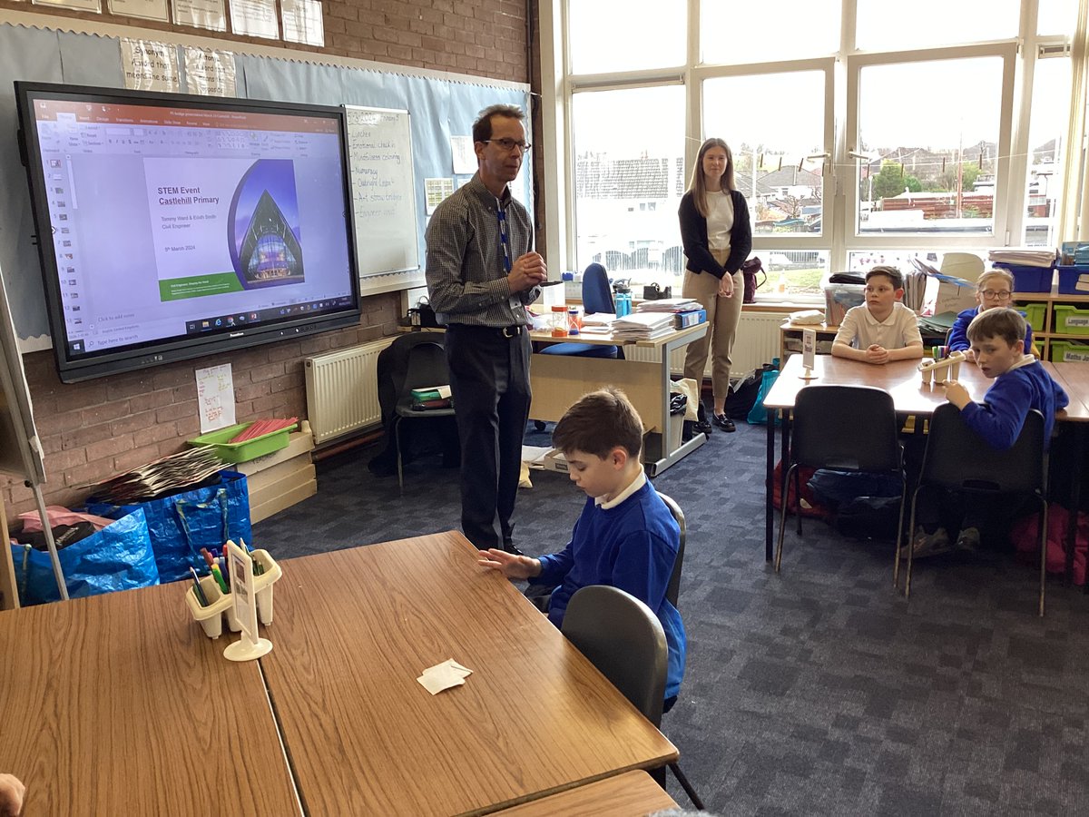 A very informative afternoon with Tommy from @JacobsConnects and Eilidh from @AECOMTransport #Primary5 learning about civil engineering and the construction of bridges. @STEMglasgow @ICEScotland @STEMscotland