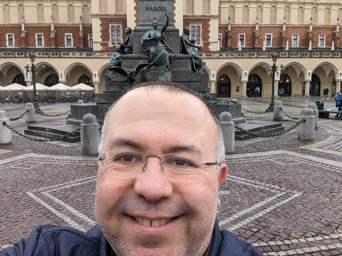 leftman76's tweet photo. At beautiful Krakow to attend #peeringdays, see friends, chat about peering and present our work entitled "ThousandEyes BGP monitors", for the first time as a member of @thousandeyes Looking forward to seeing everyone! 😊  
https://t.co/wFBNS9D0gf https://t.co/M7JNJLv57b