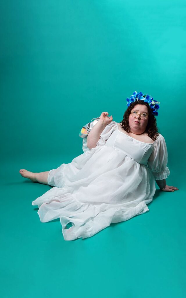 “Nuanced, cheeky and joyful… a show with many layers.” ★★★★ The Herald on Alison Spittle - catch her show SOUP this Saturday! thewardrobetheatre.com/livetheatre/al… @AlisonSpittle @ChuckleBusters