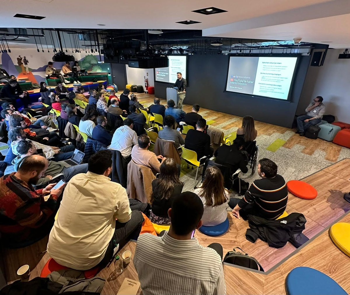 Last week, in collaboration with @UpSkillUniverse, we ran business training for a range of news publishers in Türkiye as part of our commitment to helping TR news orgs with their digital transformation journeys. More trainings here: newsinitiative.withgoogle.com/resources/trai…