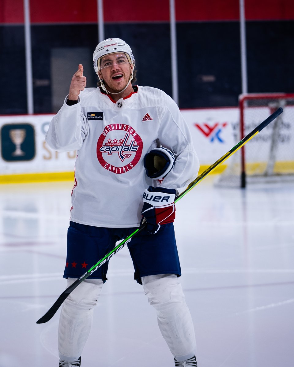 Capitals's tweet photo. Hey there, #OshBabe! https://t.co/lVQITWGhbR