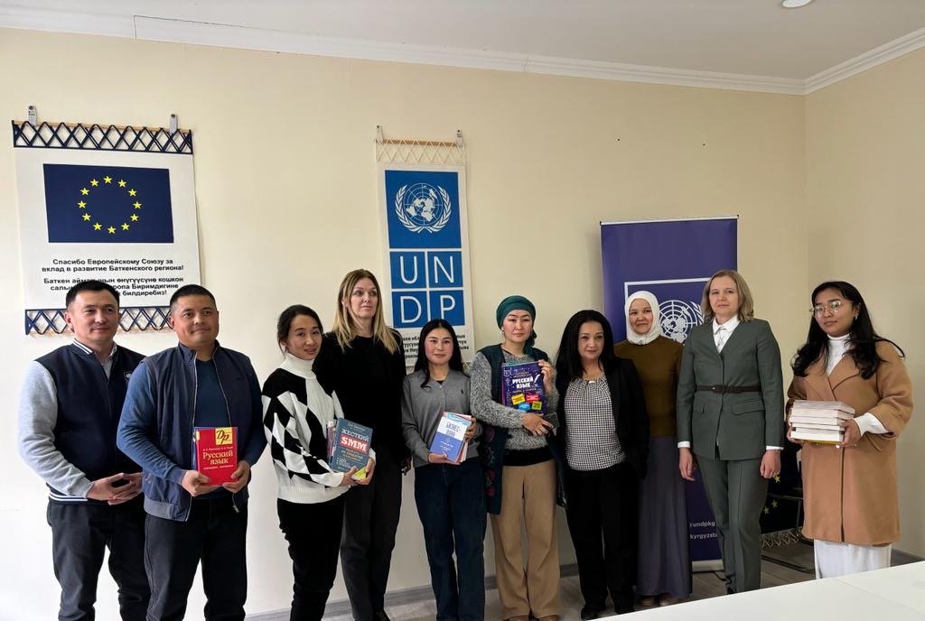 Visited the Youth Creative Hub in Batken 🇰🇬. With @undpkg support, it offers a space for youth to converge, learn new skills & engage in dialogue, contributing to #peacebuilding and #SocialCohesion.