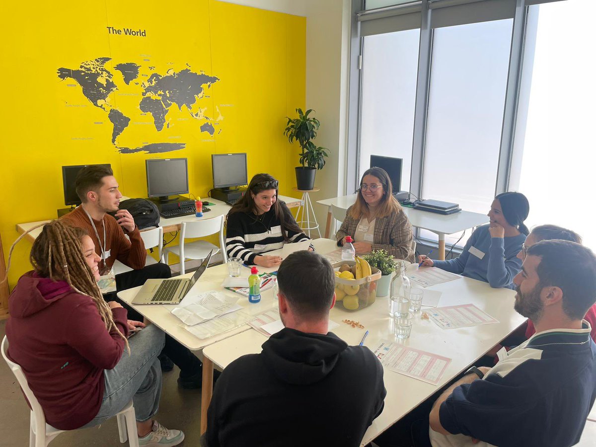 Tots els centres de Catalunya i Madrid, ens hem reunit per fer una trobada conjunta i parlar dels nous horitzons de Germina.

Va ser un moment per compartir coneixements, establir vincles més forts i explorar noves maneres de col·laborar 💪🤝

#germina #equipgermina #horitzons