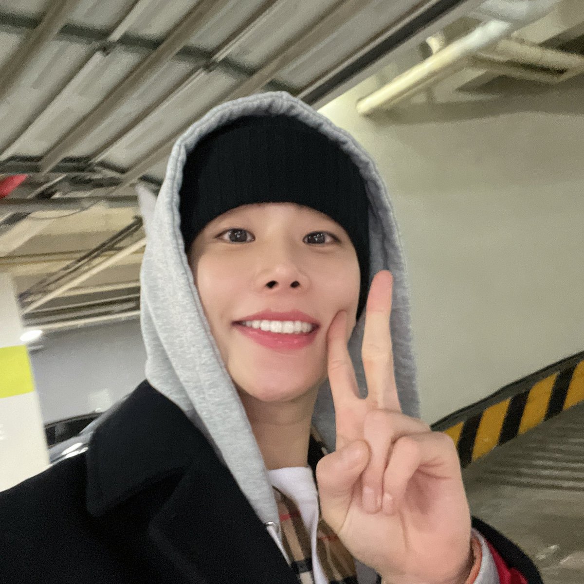 offclASTRO's tweet image. 우리 로하!!! 고마워!!!!! 덕분에 올해도 행복했어요💜💜💜
글쓴이 엠생일
#아스트로 #아로하 #명준이 #생일끝
#로하의_해피바이러스_명쥬나_HBD