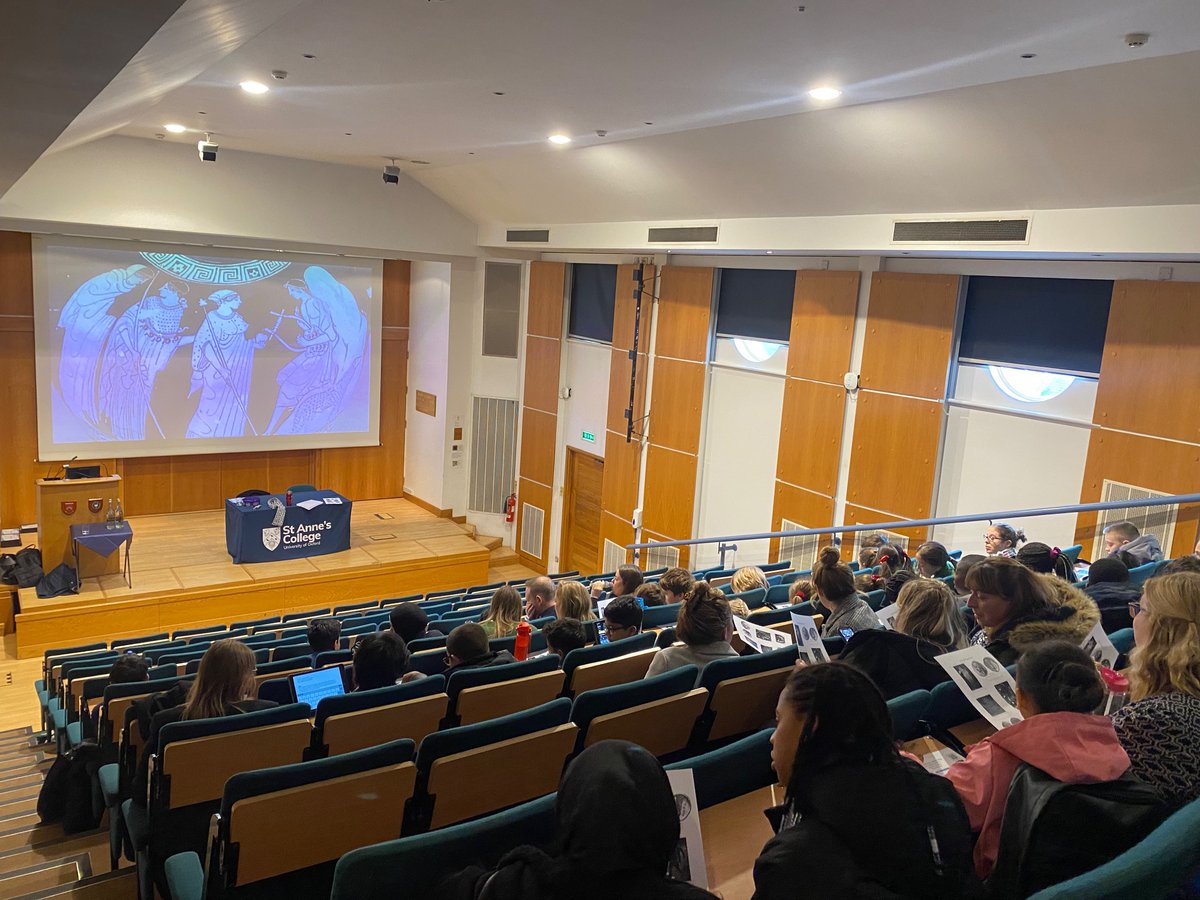UL_Partnership's tweet image. A fabulous day at St Anne’s College, Oxford for our Student Leadership Programme celebration day 1! Pupils enjoyed a taster lecture on Greek Mythology before presenting their amazing social action projects in the afternoon. #DirtIsGoodProject #EducationwithCharacter
