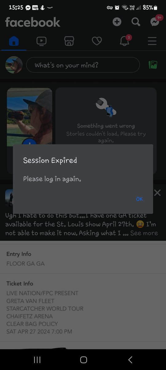 Anyone else's #Facebook logged out? Can't log back in, keeps saying session expired or unexpected error? #facebookdown #Kate