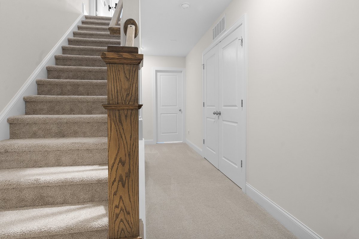 A beautiful property from this week! Love a plant filled home! 🪴 Spring is booking up! Book with me before Summer guests arrive! 

#airbnb #airbnbphotographer #realestatephotographer #ncphotographer #raleighnc #raleighsmallbusiness