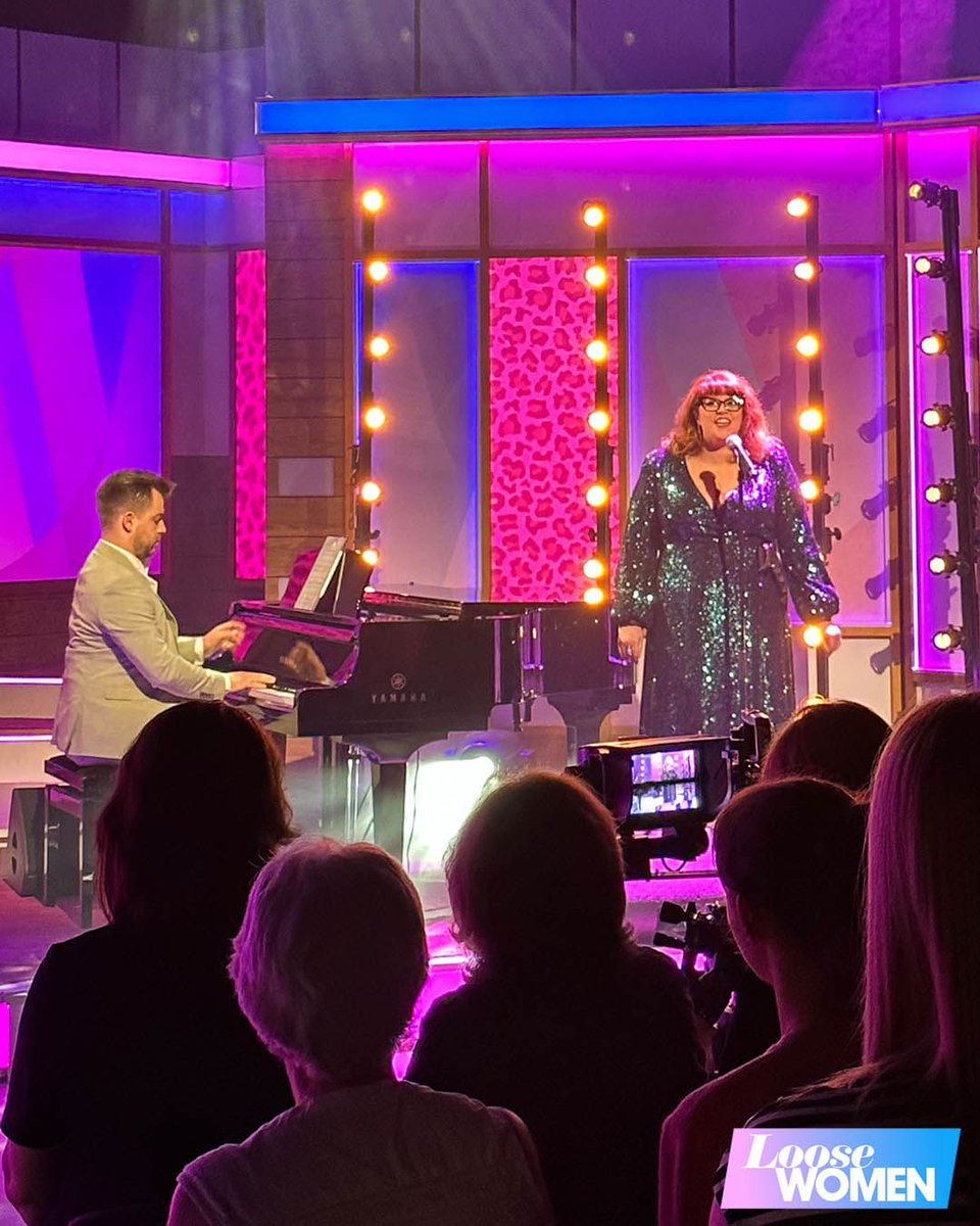 A peek at #OutOfTheBox on @loosewomen last year! Now, it's off on tour all over the UK with some favourite songs, storytelling and even a few showbiz secrets on the bill! Bag a ticket here: buff.ly/3ThrmU5 #TheChase