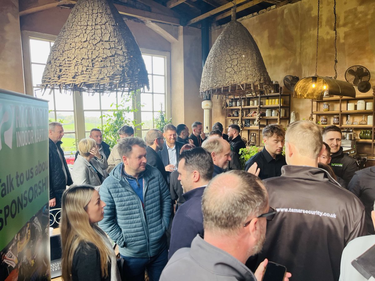 nexusos's tweet image. The Devon Business League has launched! 🚀
Great morning at the THE PIG Hotel organised by the wonderful @RaceworldExeter !
Exciting to see so many businesses signed up to compete, all in aid of raising money for the very deserving cause that is @Hospiscare! ❤️
#ExeterNetworking