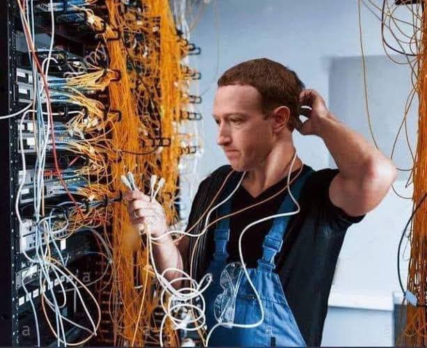 Mark Zuckerberg Currently 👇🏻 #instagramdown #facebookdown #Instagram #Facebook